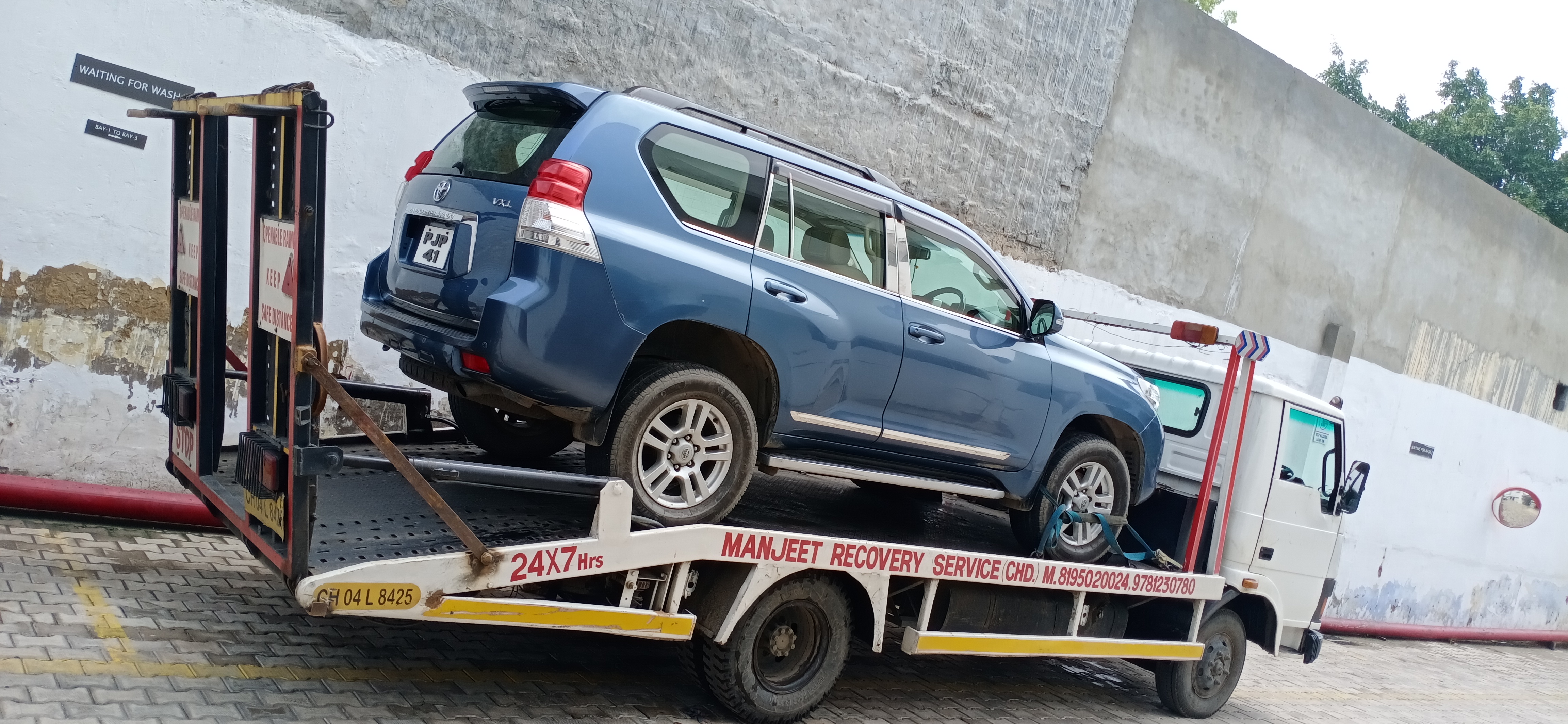 Flatbed Towing Service In Mohali  | Manjeet Towing Services | Best Flatbed Towing Service In Mohali, 7 Top Flatbed Towing Service In Mohali, 24 Hour Flatbed Towing Service In Mohali, Flatbed Towing Service near me, Flatbed Towing Service  - GL76655